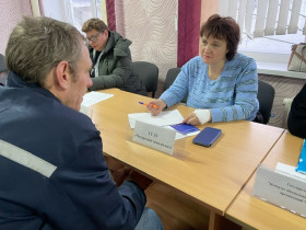 13 февраля 2024г. на базе учреждения «Чечерского территориального центра социального обслуживания населения» прошла ярмарка вакансий