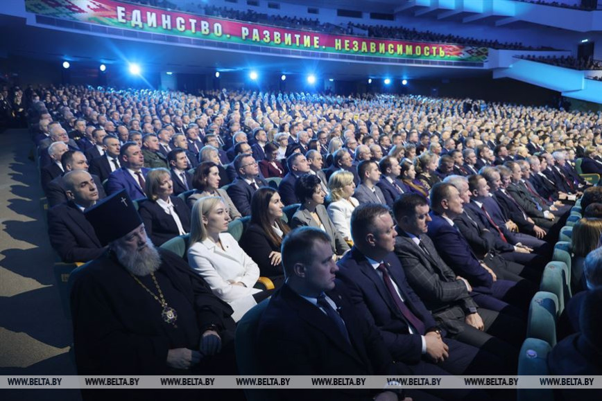 Лукашенко назвал народное единство одним из главных условий реального суверенитета государства