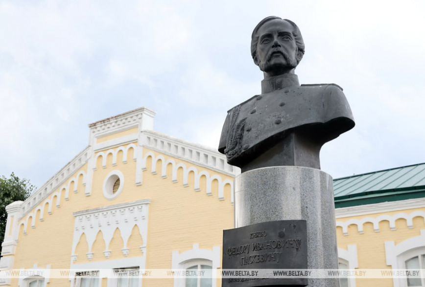 Выставки, фестивали, литературные подворья развернутся в День письменности в Добруше