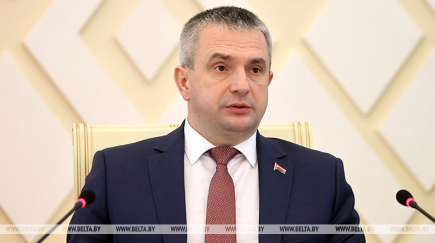 Продовольственная безопасность, переход на электротранспорт. Крупко встретился с коллективом БМЗ