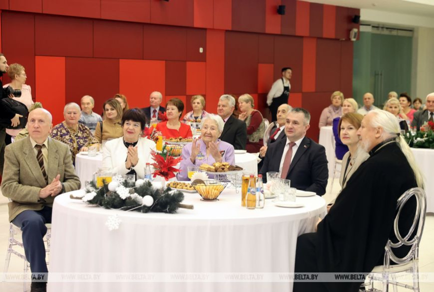 Крупко: долг каждого - сделать все, чтобы люди пожилого возраста всегда были окружены вниманием