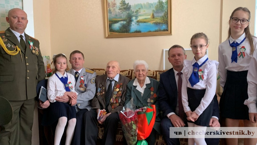 Единственного ветерана войны Чечерщины поздравили с Днем Победы