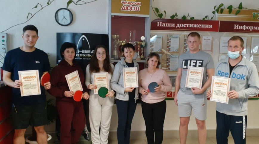 Состязались любители тенниса