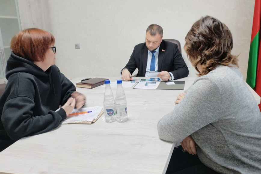 Капремонт – один, а результат разный: глава района Сергей Гайков провел прием граждан