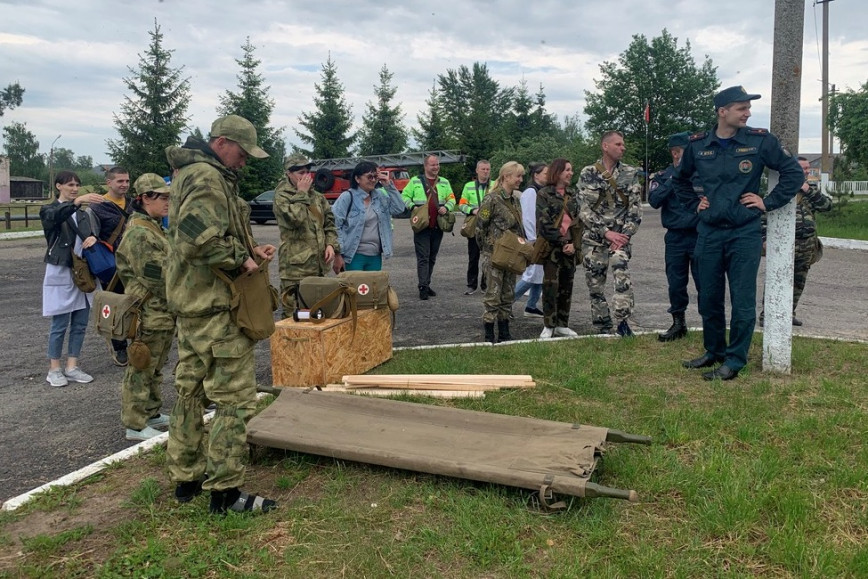 Слаженность и готовность к ЧС: В Чечерске прошли соревнования санитарных формирований