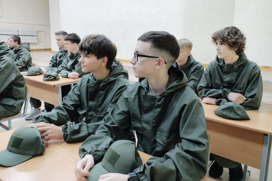 В Чечерске стартовали учебно-полевые сборы для старшеклассников