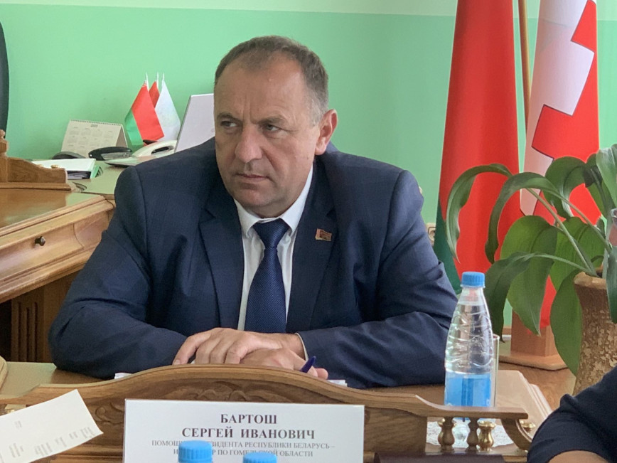 Помощник Президента – инспектор по Гомельской области Сергей Бартош провел прием граждан в Чечерске
