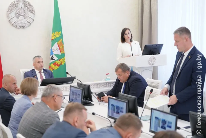 18.08.2026

Каго заселяць у арэндныя кватэры? На апаратнай нарадзе ў аблвыканкаме абмеркавалі пытанні прадастаўлення жылля спецыялістам